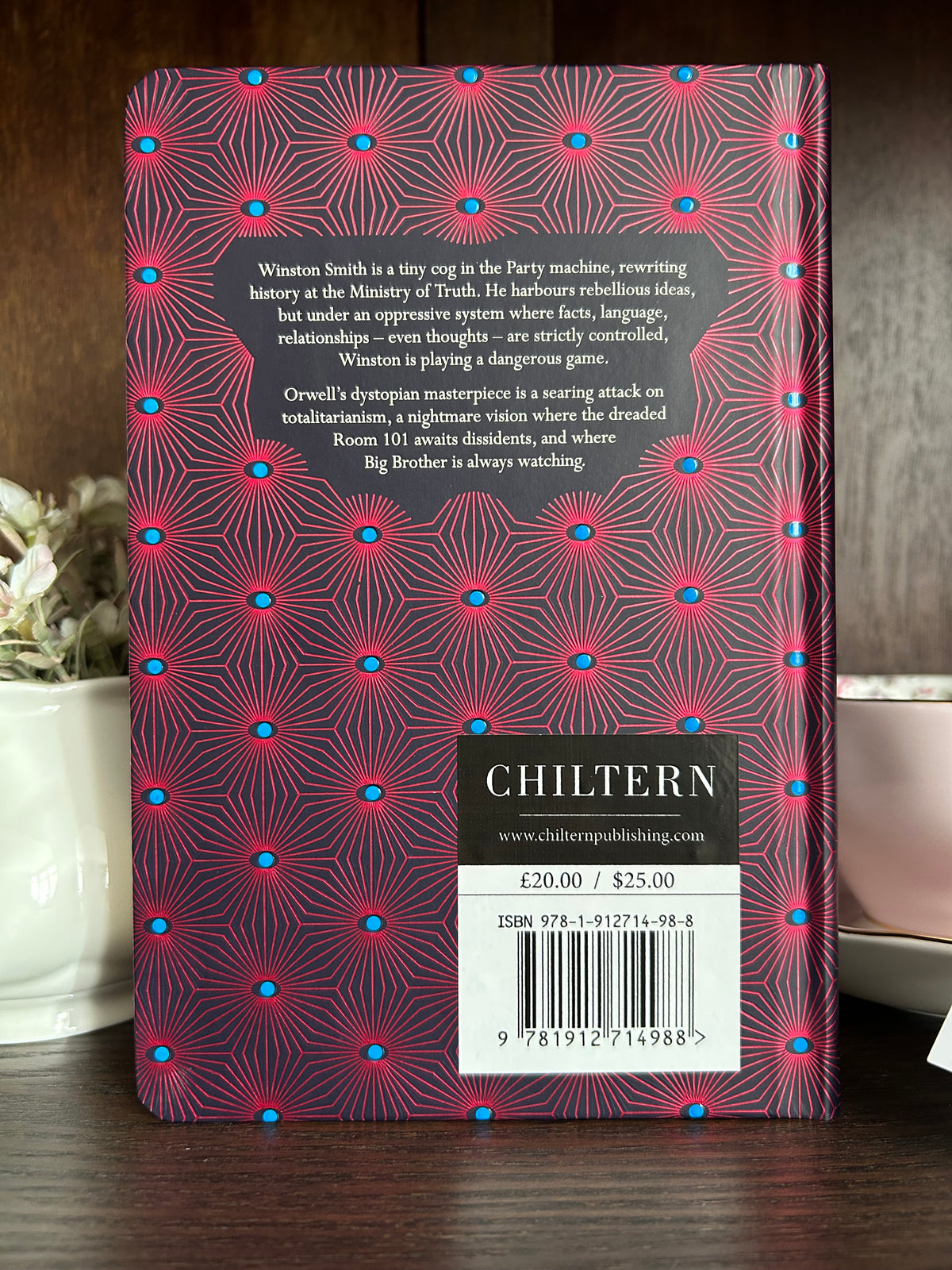 Nineteen Eighty-Four, George Orwell - Chiltern Classics